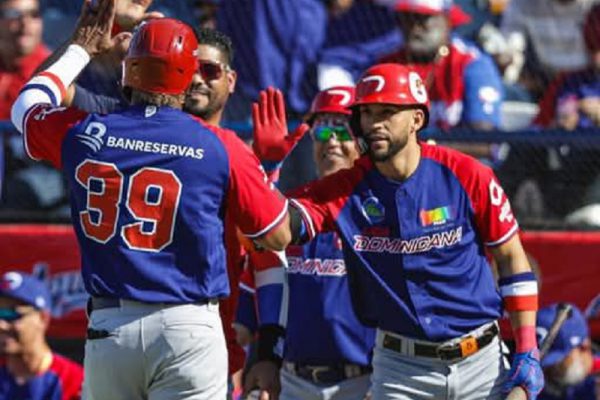 Dominicana mantiene invicto en Serie del Caribe de béisbol