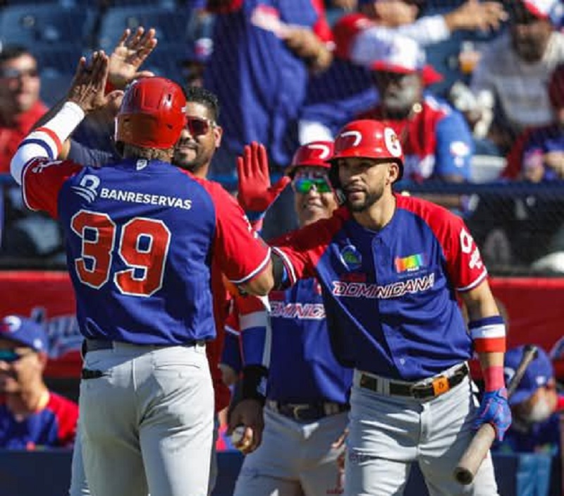Dominicana mantiene invicto en Serie del Caribe de béisbol