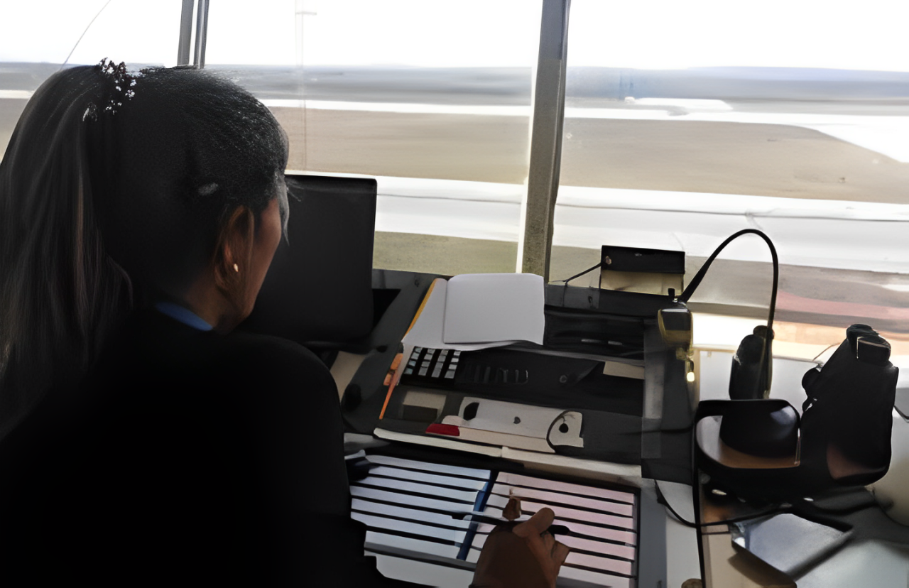 Camagüey: Incentivan conocimientos sobre actividad aérea