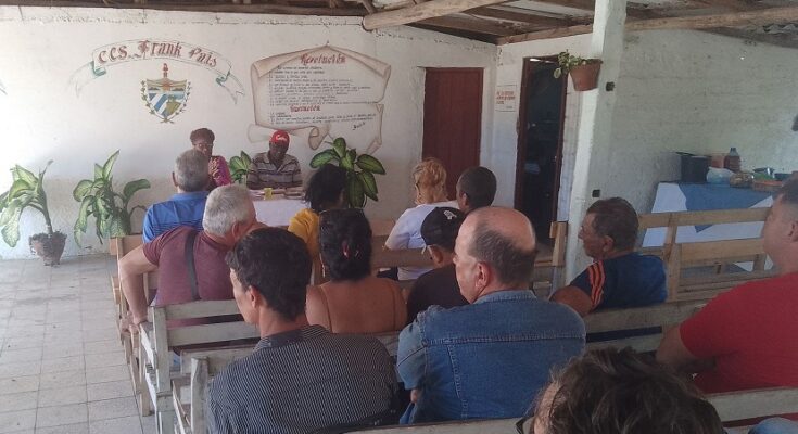 Apicultores floridanos y cespedeños evalúan logros y dificultades del pasado año