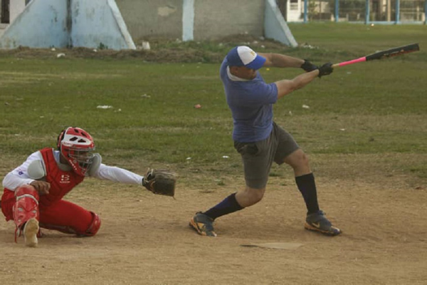 En patrimonial terreno iniciará Torneo de Softbol de la prensa