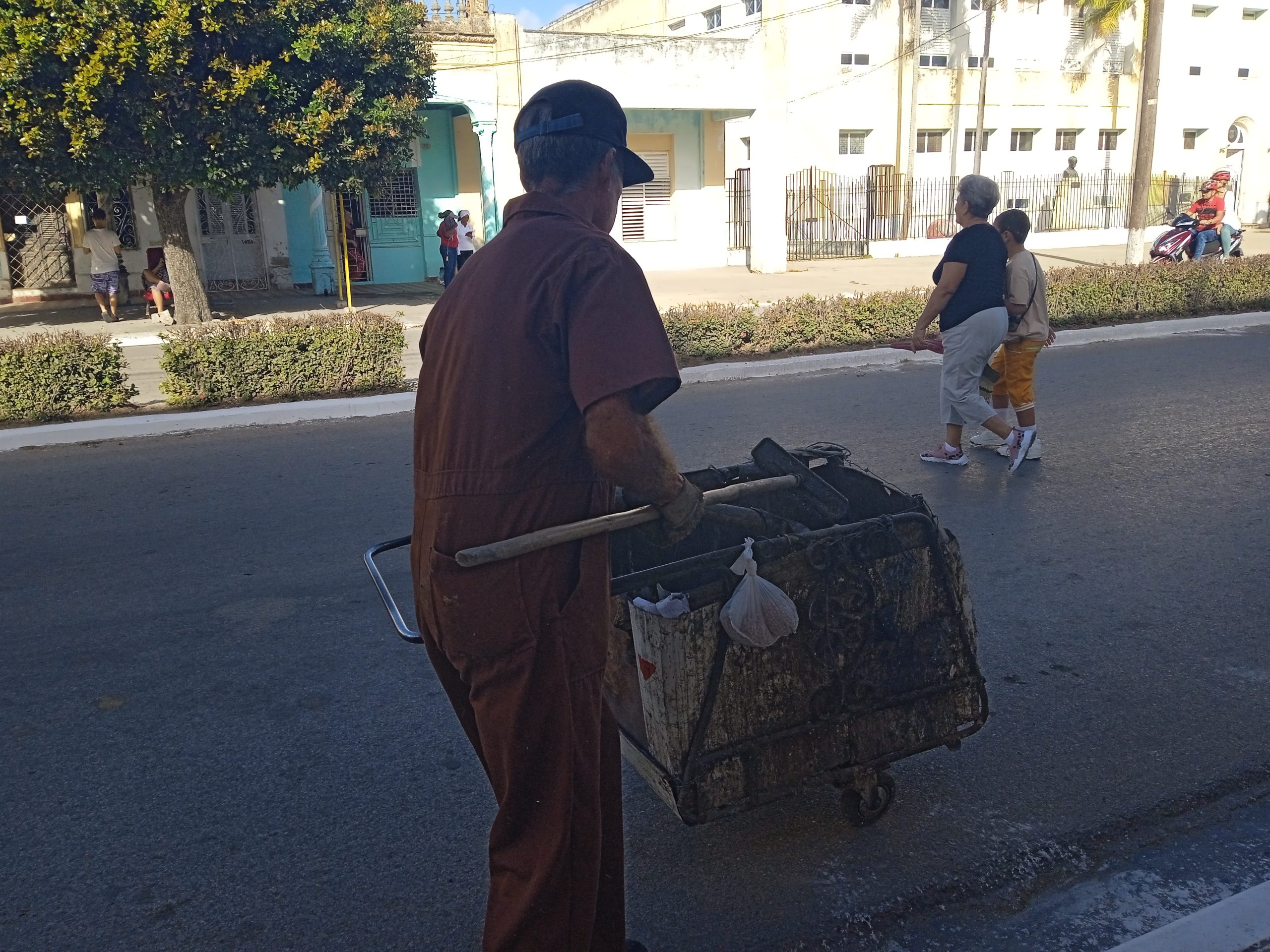Celebran su día trabajadores del Sector de Servicios Comunales (+ Fotos)