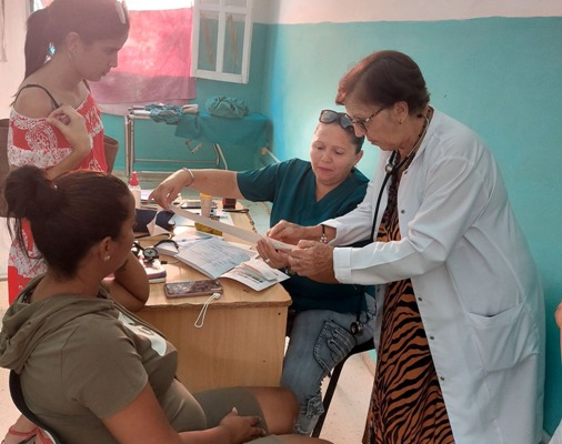 Afianzan en Nuevitas cuidados para calidad de vida de embarazadas y recién nacidos