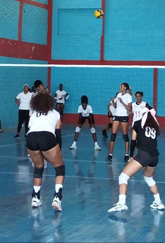Hoy, punteros del Nacional de Voleibol Femenino se enfrentan en Camagüey