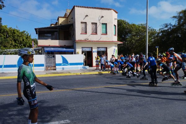 Balneario cubano viste de gala con Skate Marathon 2025 (+ Fotos)