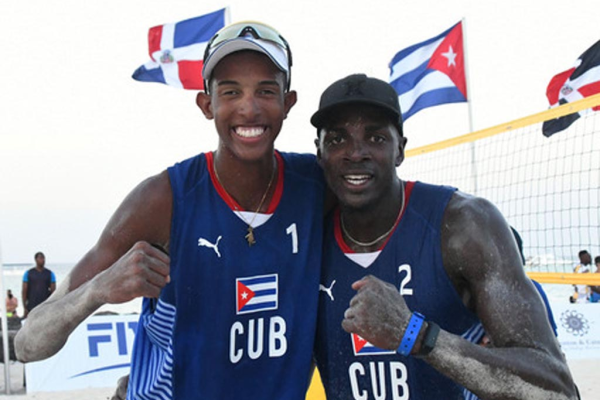Cubanos baten a campeones mundiales en torneo élite de playa