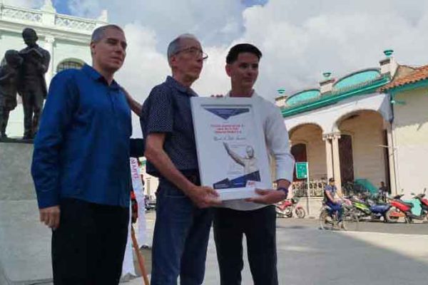 Camagüey rinde homenaje al Día de la Prensa Cubana