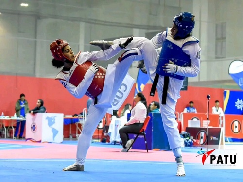 Taekwondocas intensifican preparación en México