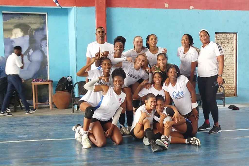Pinar del Río se corona campeón nacional de voleibol femenino tras barrer a La Habana en la final