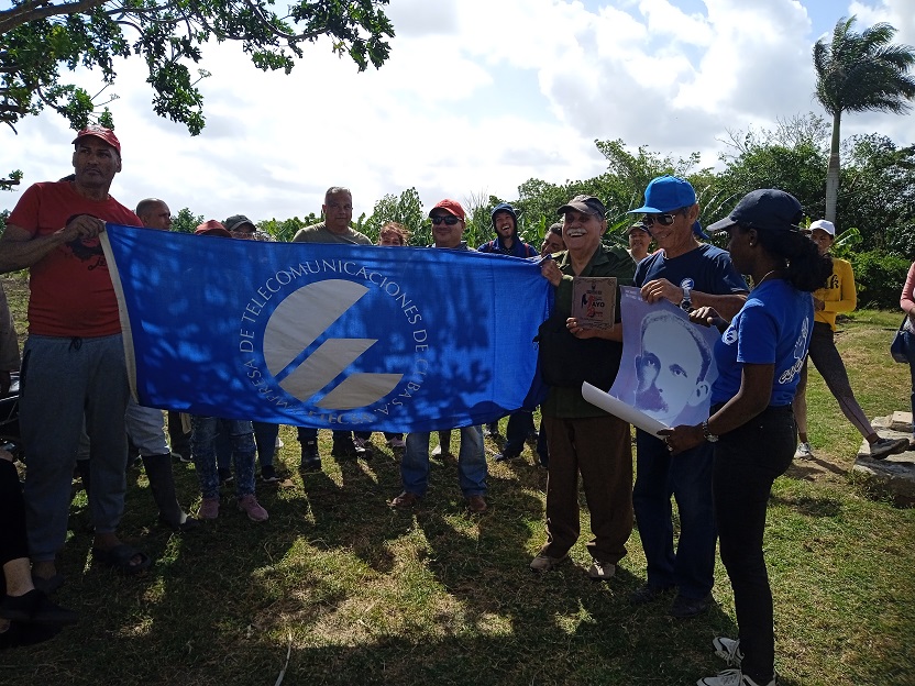 Trabajadores de telecomunicaciones en Camagüey realizan jornada voluntaria por el Primero de Mayo (+ Fotos)