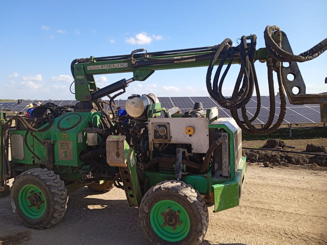 Empresa de Construcción y Montaje No.1 en Camagüey impulsa parques fotovoltaicos (+ Fotos)