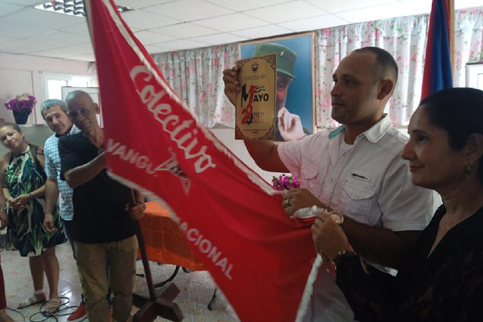 Reconocen en Camagüey a colectivos vanguardias nacionales (+ Fotos)