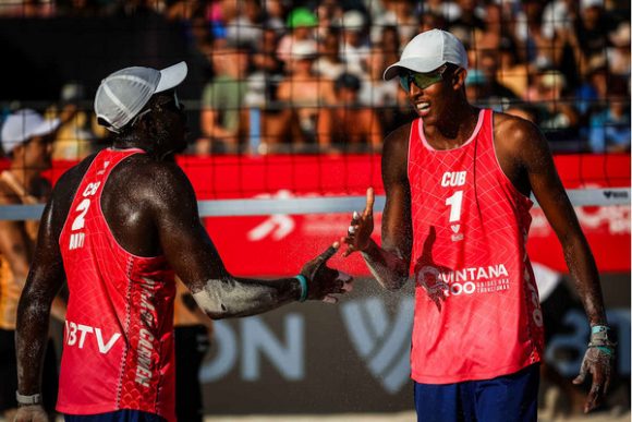 Dúo cubano de voleibol playa queda eliminado en Brasilia tras caer ante Suecia