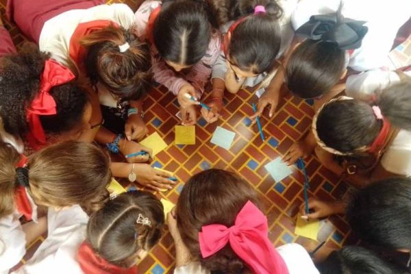 Niñas de Camagüey con mayores accesos a las nuevas tecnologías