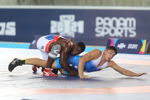 Inicia Cuba participación en Panamericano de Luchas