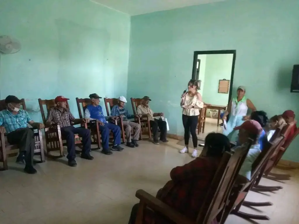 Alegría Otoñal: un hogar donde los abuelos florecen en su vejez