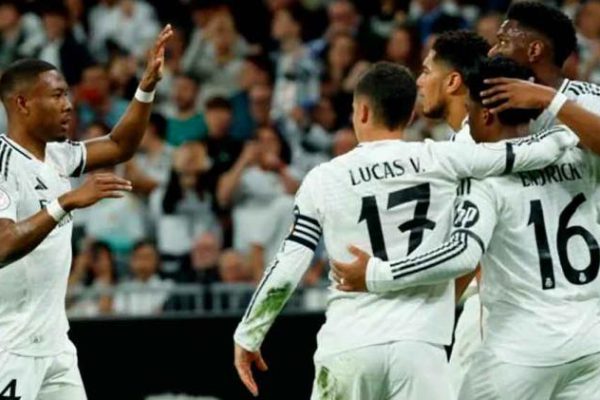 Real Madrid sigue sin tirar la toalla en Liga española de fútbol