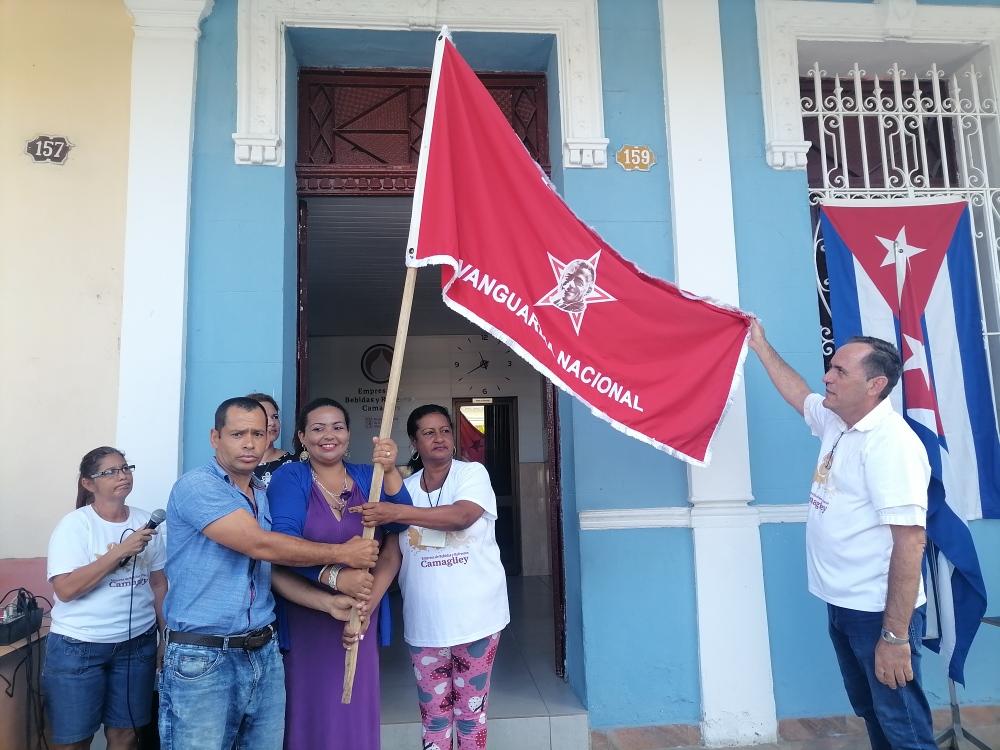 Reconocen con la condición de Vanguardia Nacional a colectivo de la industria camagüeyana (+ Fotos)