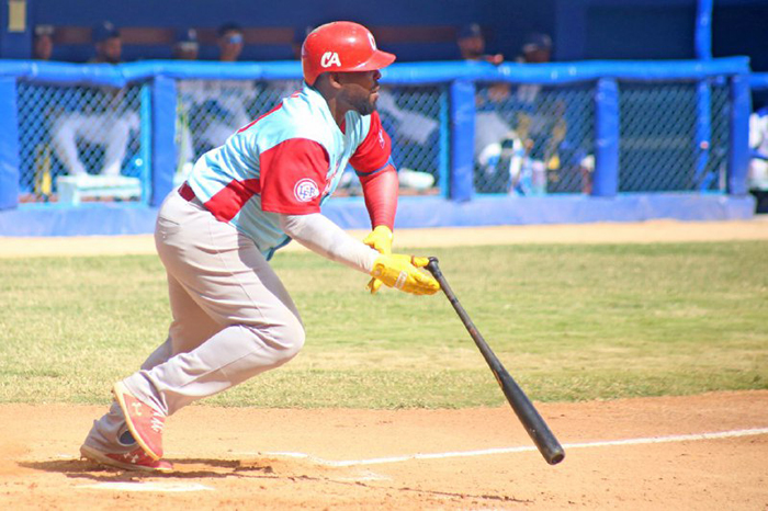 Tigres rugen en casa y meten presión en la Liga Élite