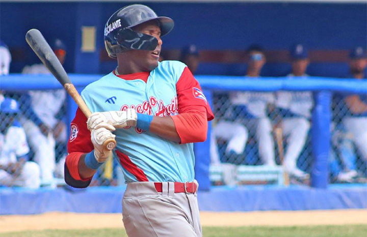 Tigres olfatean boleto a la final de la Liga Élite del Béisbol