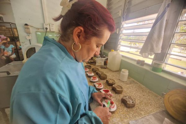 Departamento de prótesis camagüeyano, donde se hace la magia para devolver sonrisas (+ Fotos)