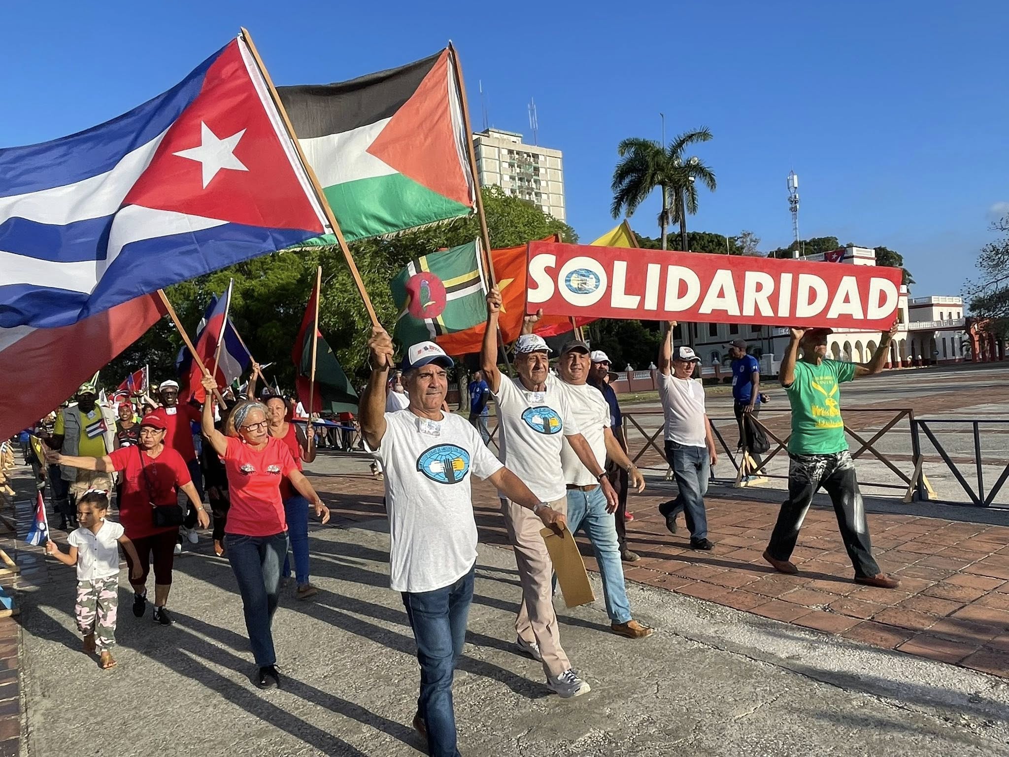En momentos complejos dice Presente la clase obrera de Camagüey (+ Fotos y Post)