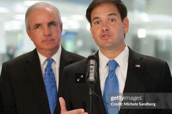 El cuento de las bases chinas, otra vez