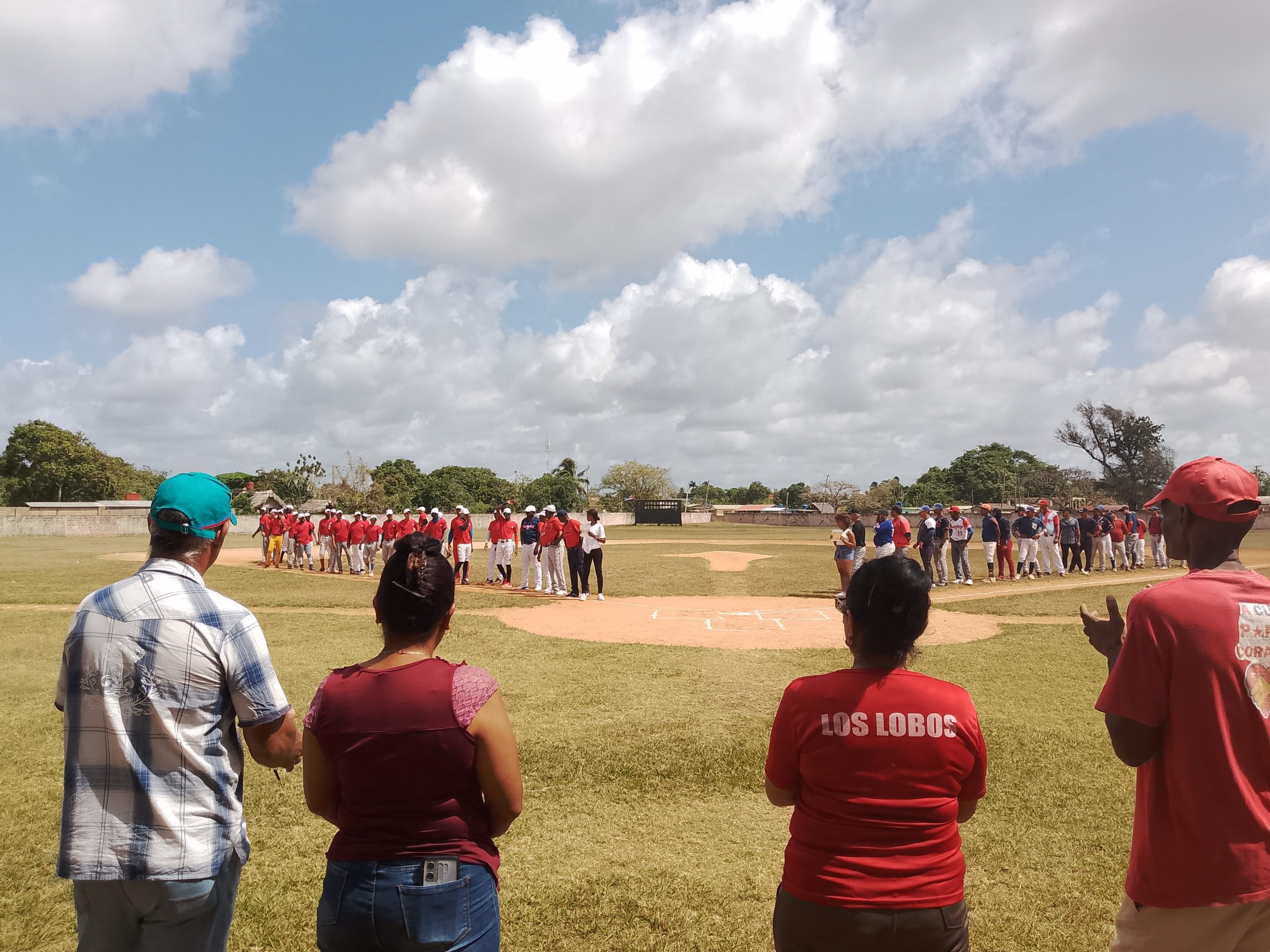 Comienza la serie provincial de pelota