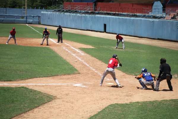 Nuevo revés ante Sancti Spíritus en Béisbol Sub-23