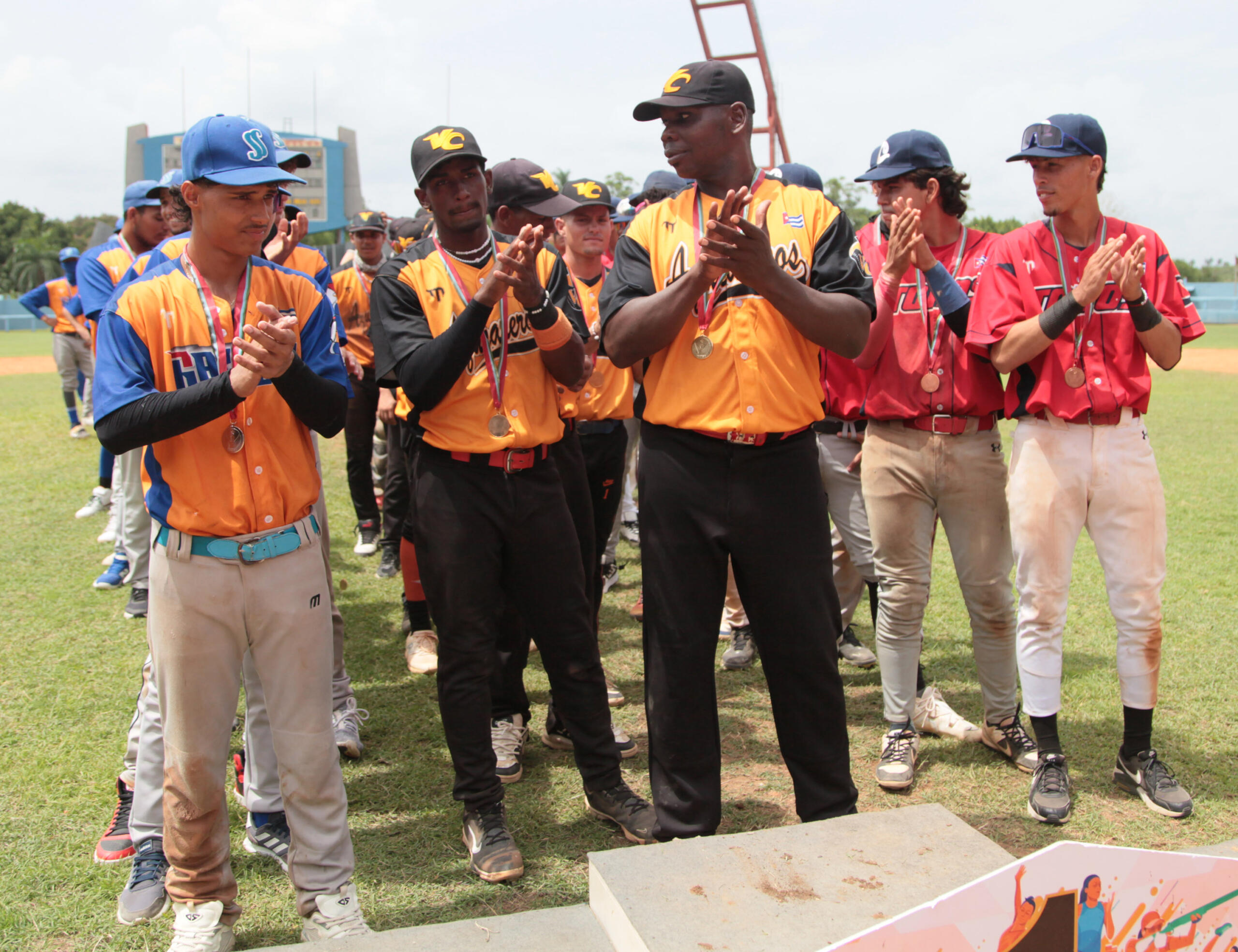 Equipo juvenil de Béisbol de Camagüey retiene bronce nacional