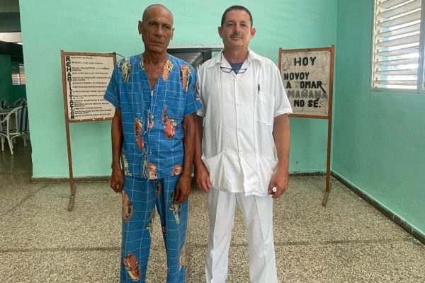 Alexander convierte su trabajo en un hogar de esperanza y recuperación