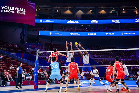 Derrota complica sueño de Cuba en Liga de Naciones de voleibol (m)