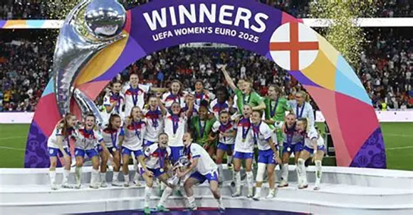 Sobre la cancha: El balón movido por féminas se hace más visible