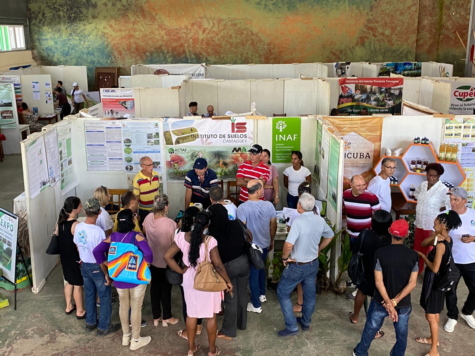 Camagüey impulsa el futuro desde exposición de innovación y tecnología