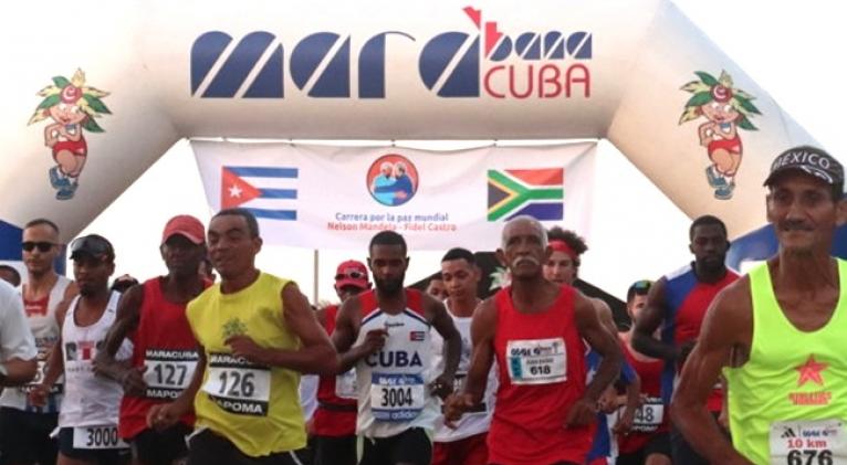 Carrera por la Paz Mundial reúne a centenares de participantes en La Habana