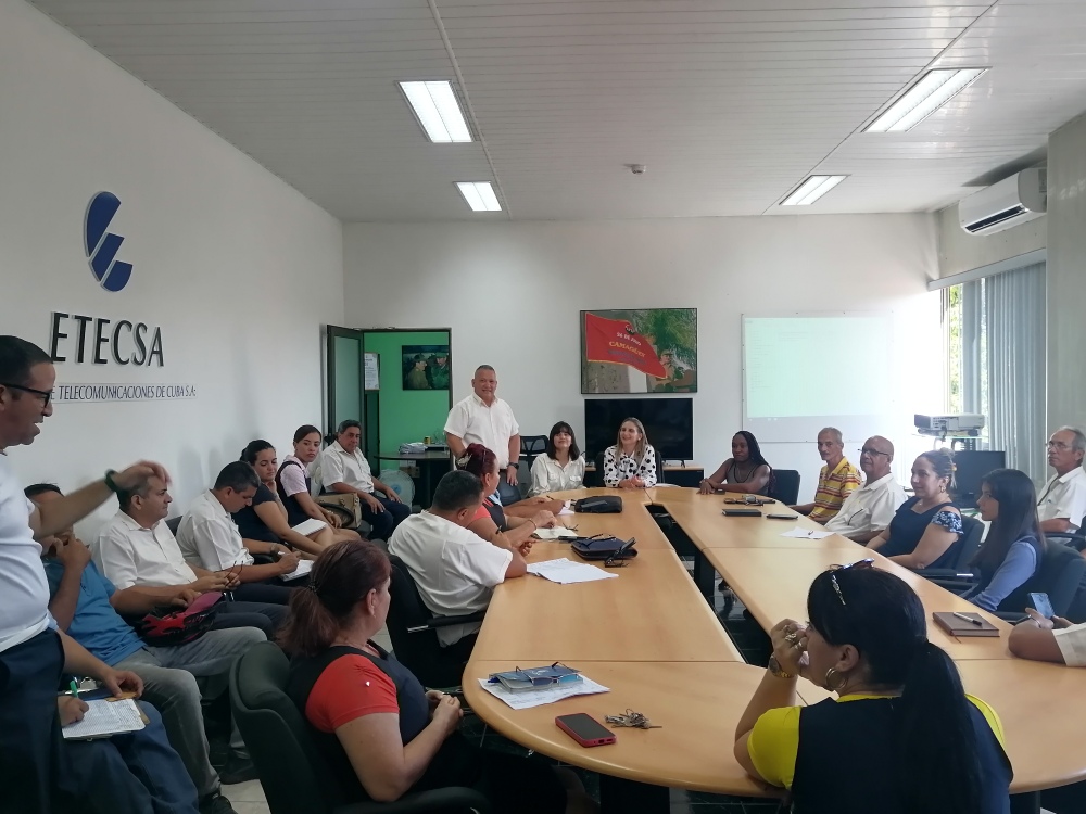 Emplean inteligencia artificial para mejorar las telecomunicaciones en Camagüey (+ Fotos)