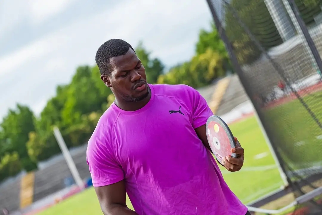 Mario Díaz brilla en Luxemburgo: Récord personal de 67.44m en disco y cerca del mínimo para el Mundial de Tokio 2025