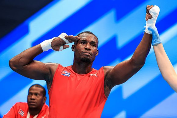 Julio César lidera equipo cubano al Mundial de Boxeo en Liverpool