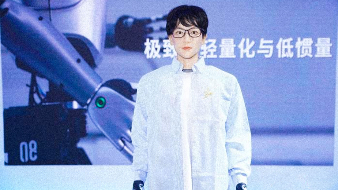 Robot humanoide ingresa a la universidad por primera vez