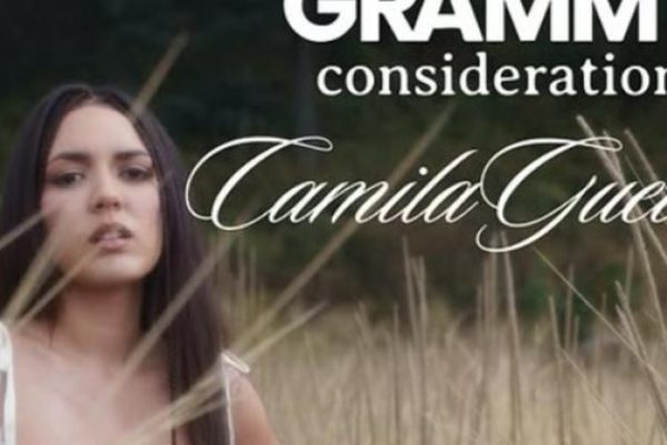 Cantante cubana Camila Guevara en la carrera por los Grammys Latinos