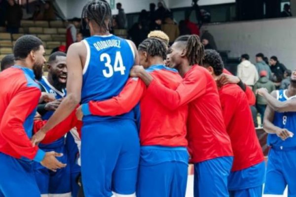 Baloncesto (m) cubano sigue vivo para venidero Mundial