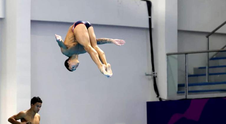 Oro para Frank Abel Rosales desde el trampolín de un metro
