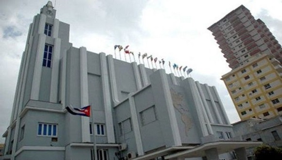 Casa de las Américas: Frente al gigante de las siete leguas, nuestra unidad