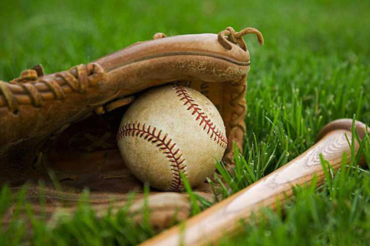 Optimistas peloteros camagüeyanos de cara a la Serie Nacional