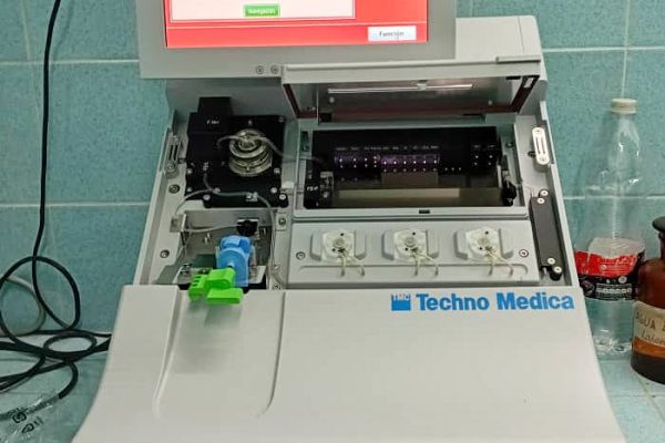 GASTAT-700 enriquece el cuidado intensivo en Camagüey