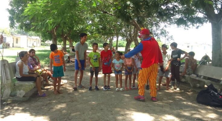 Brigada cultural lleva alegrías a comunidades rurales de Florida