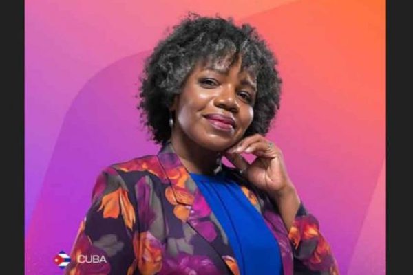 Zulema Iglesias promociona su disco Solo tú