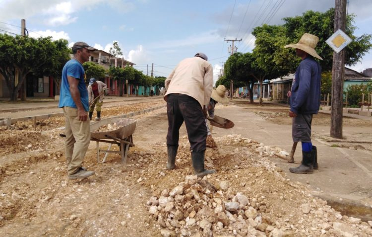 Trabajan en Camagüey para solucionar planteamientos del plan de la economía