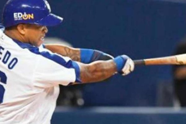 Cubano Viciedo respalda éxito de las Estrellas en béisbol japonés