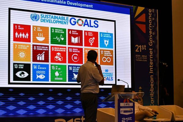 En la interconectividad el futuro es ahora, coinciden expertos